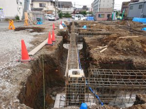 鉄骨造と木造の基礎の違い