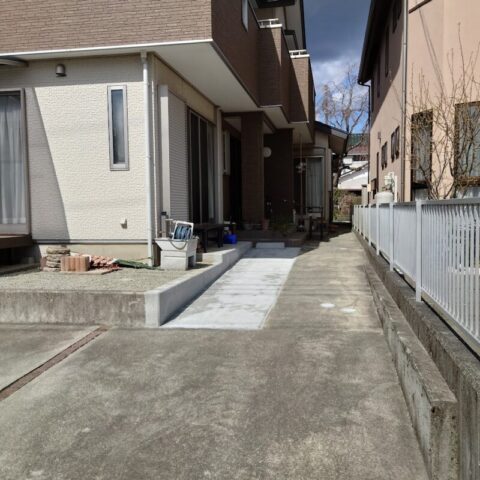 【御殿場市リフォーム工事】車用スロープ設置