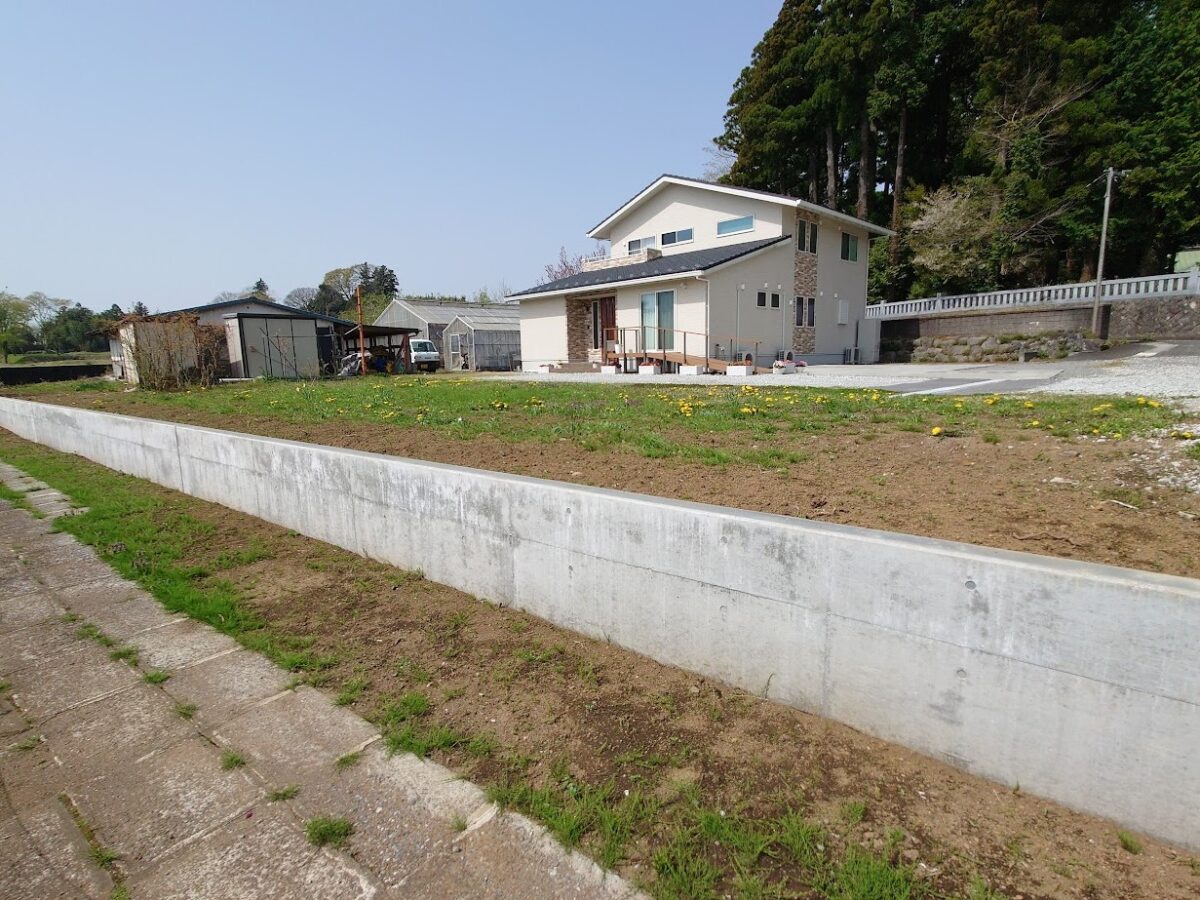 御殿場市外構リフォーム工事：メッシュフェンス設置