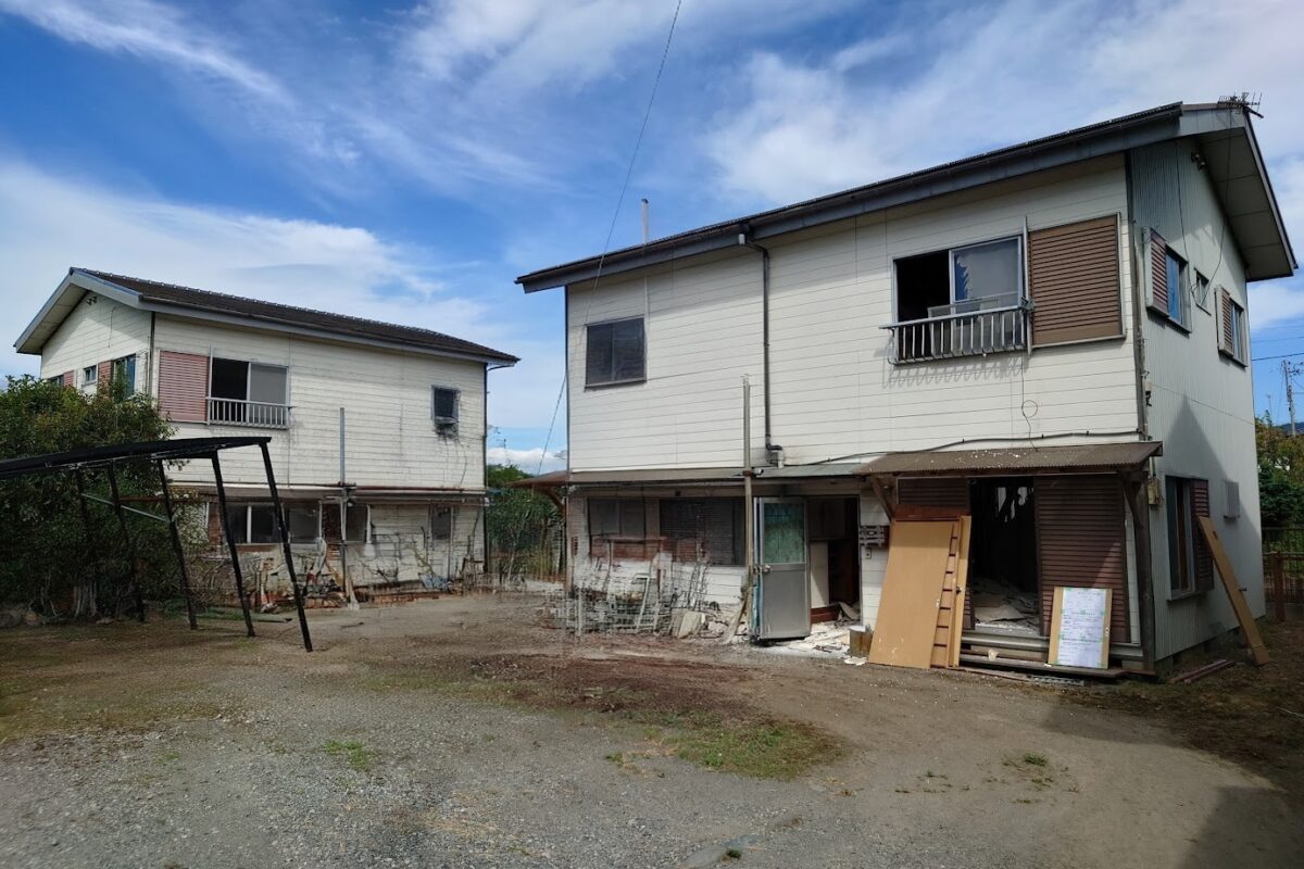 御殿場市解体工事:老朽化したアパートの解体