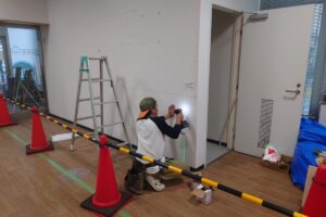 御殿場市役所東館エントランス木質化工事