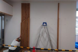 御殿場市役所東館エントランス木質化工事